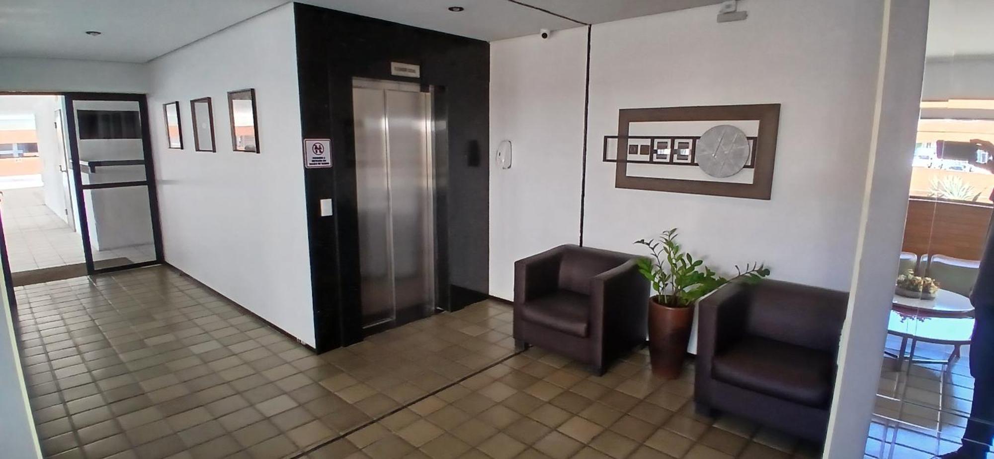 Vista: Beachfront Fitness & Leisure Apartment